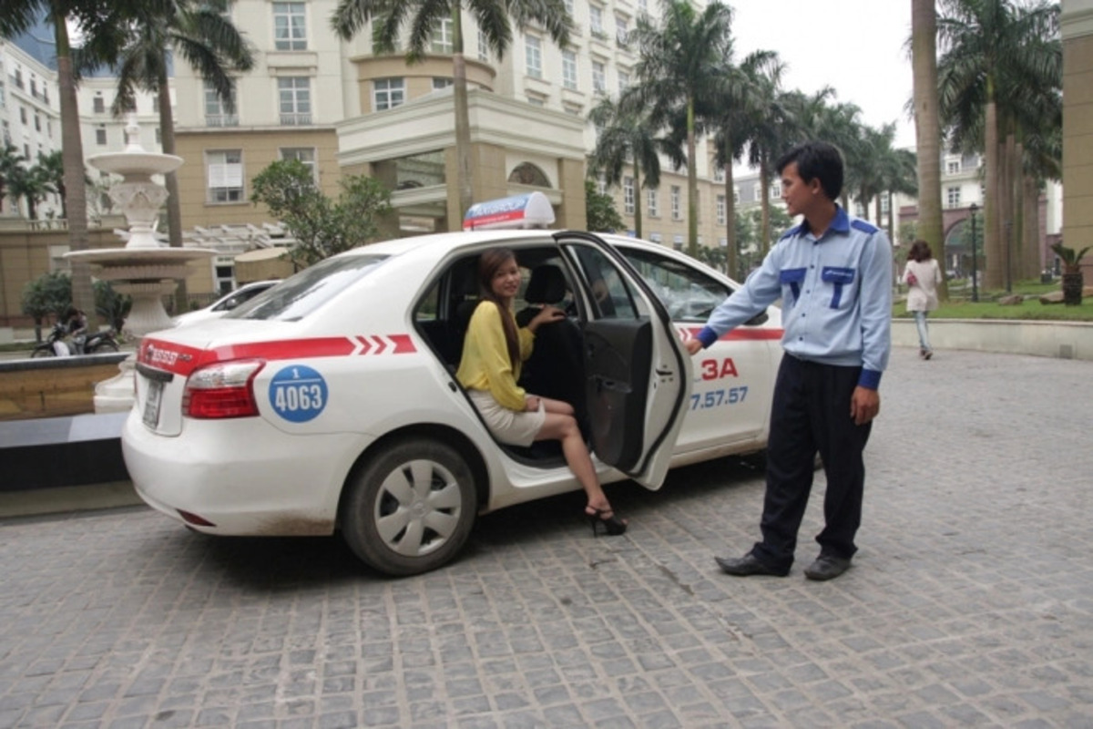 Đi xe taxi sân bay Nội Bài - Bắc Ninh Cách tránh bị chặt chém và đi an toàn 2